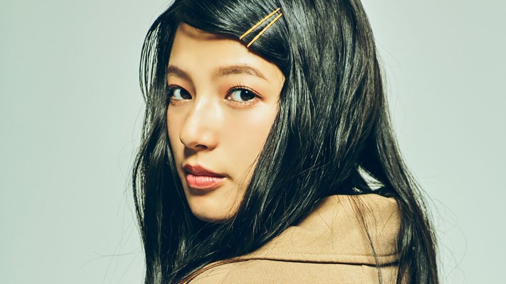 石井杏奈　収入源