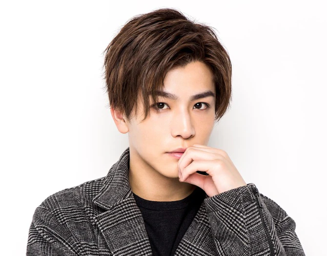 岩田剛典　収入源