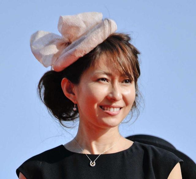 榎本加奈子　収入源
