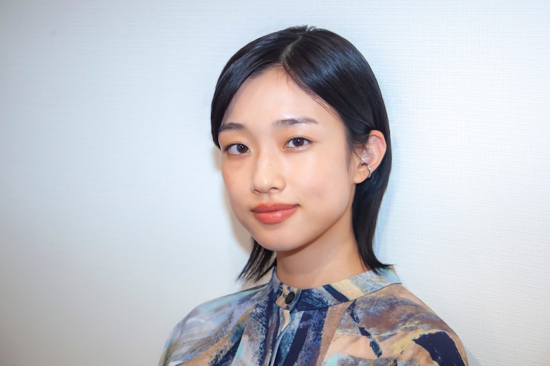 河合優実　収入源