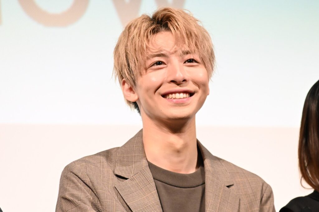 高杉真宙　収入源