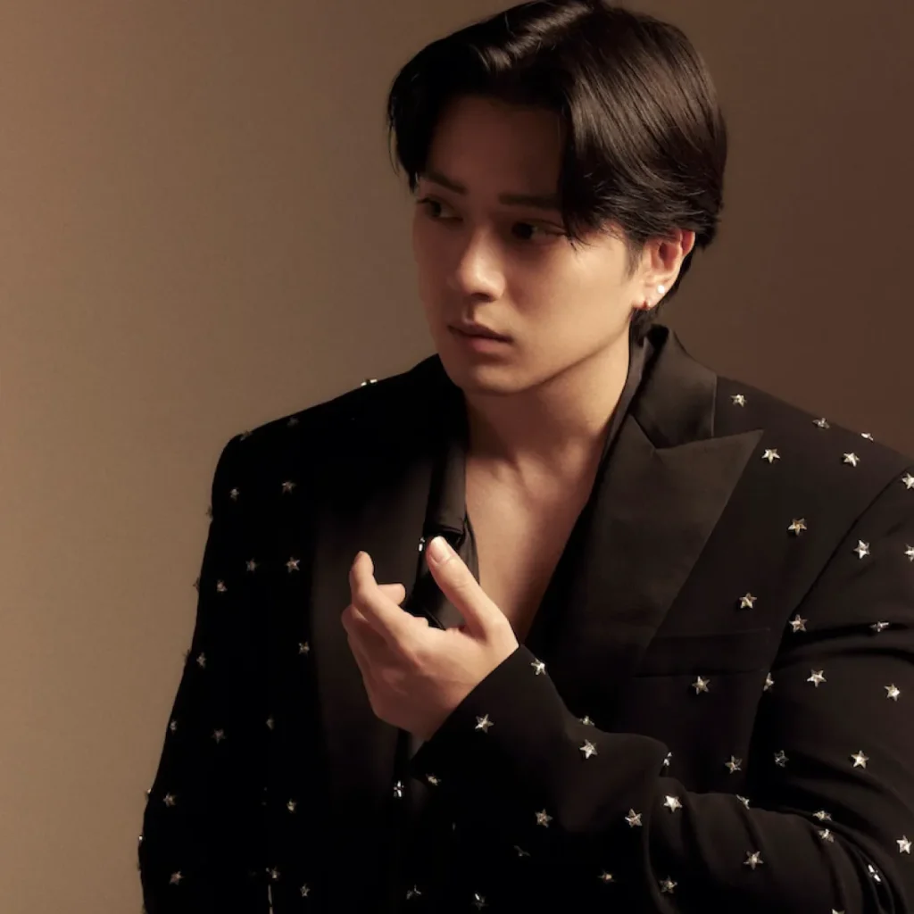 新田真剣佑　収入源