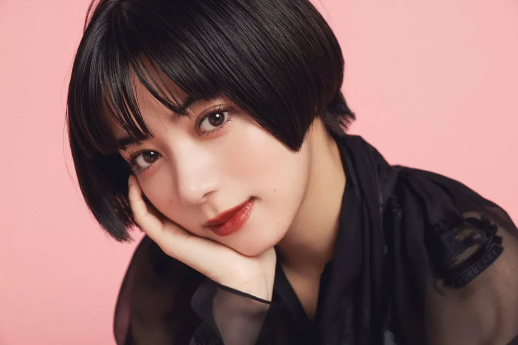 池田エライザ　収入源