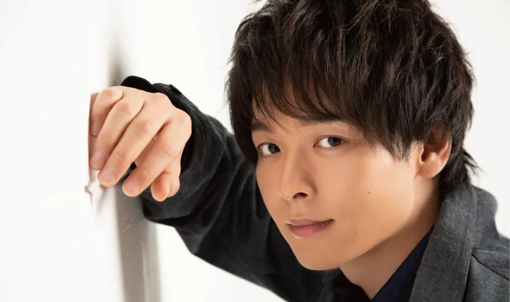 中村倫也　収入源