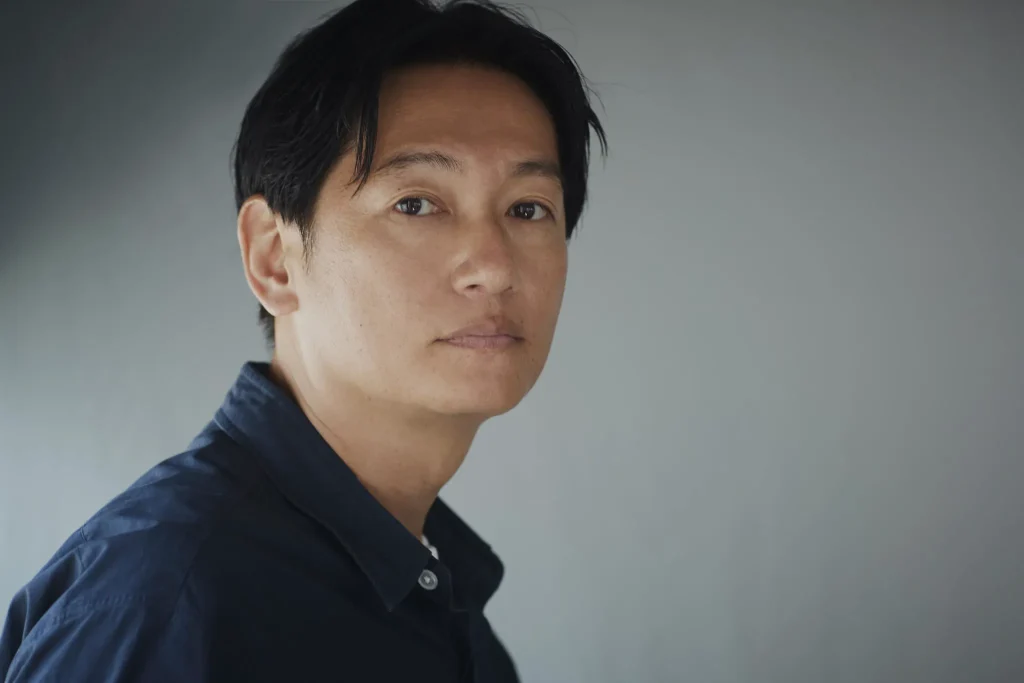 井浦新　収入源