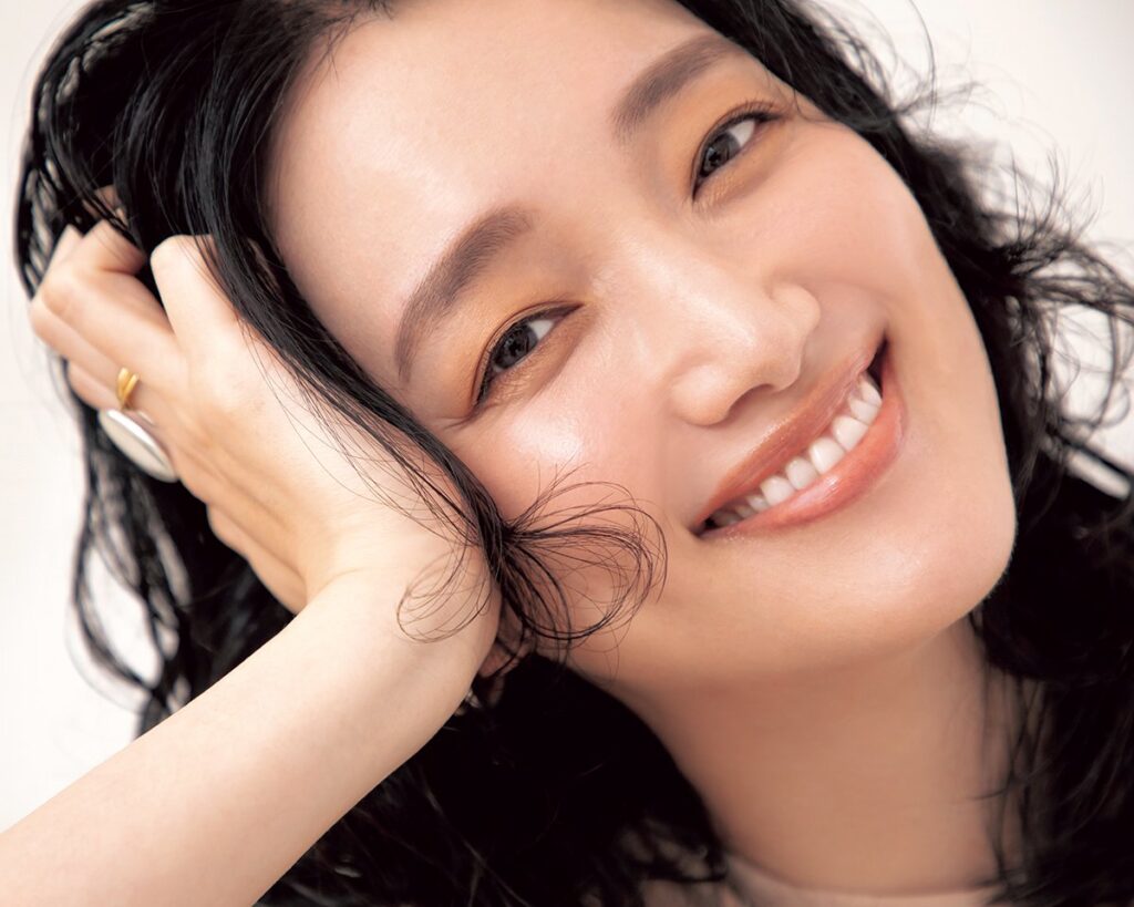 入山法子　収入源