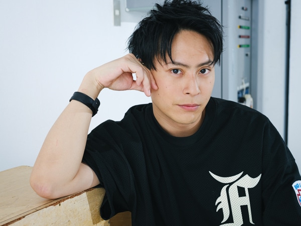 山下健二郎　収入源