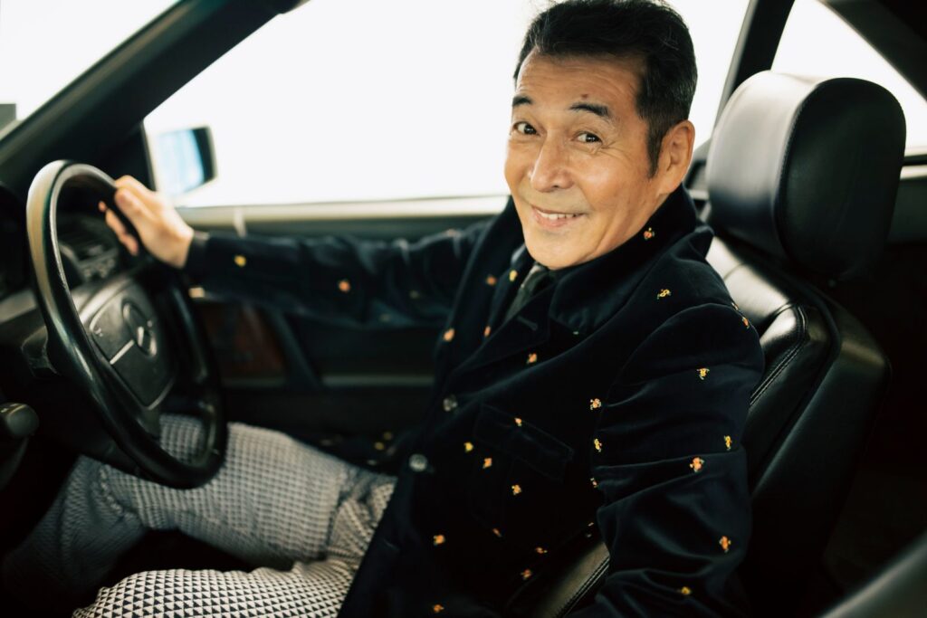 井上順　収入源