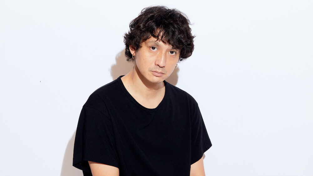 安藤政信　収入源