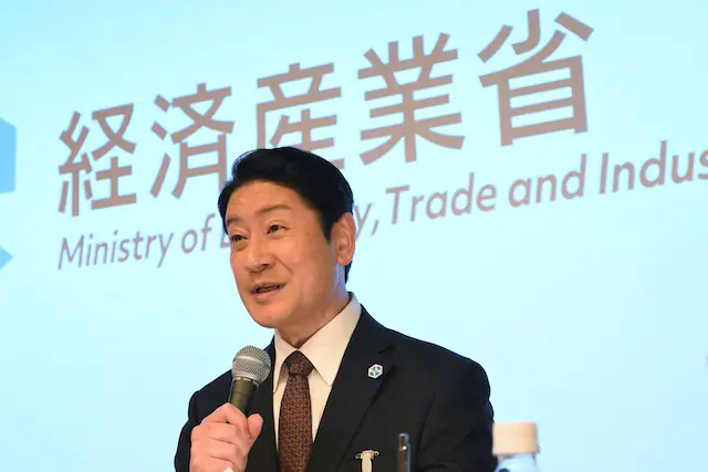 市川笑三郎 収入源