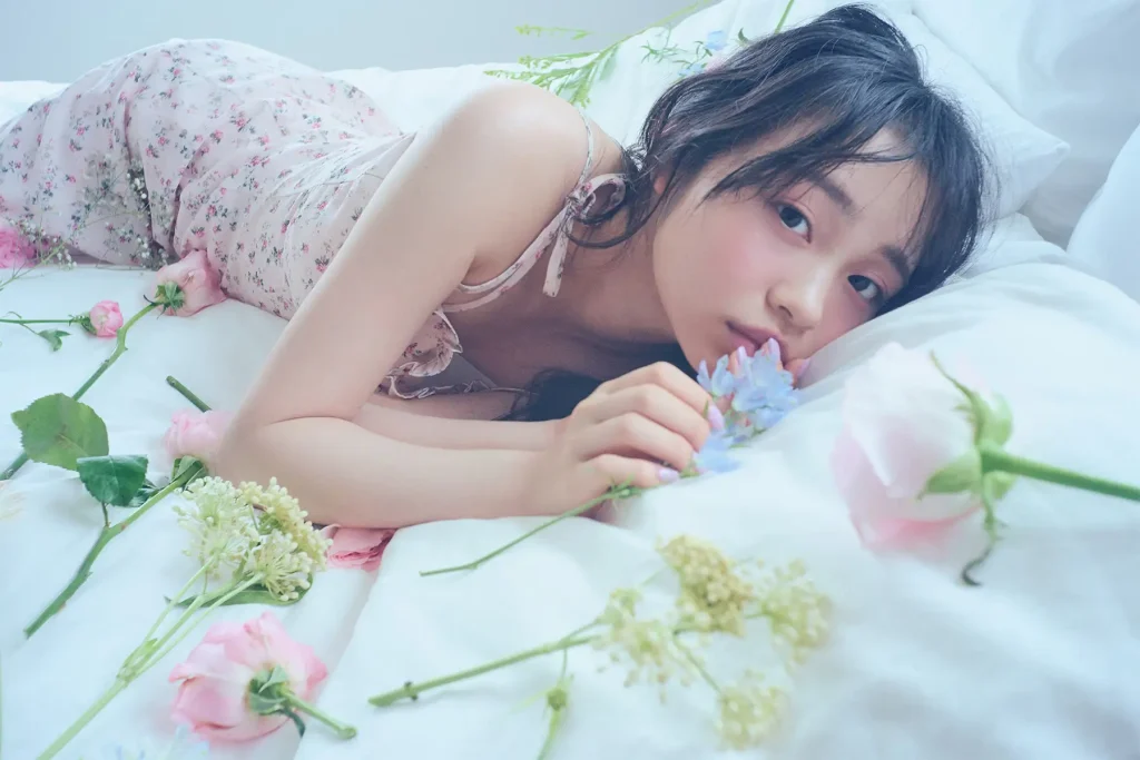 林芽亜里　収入源