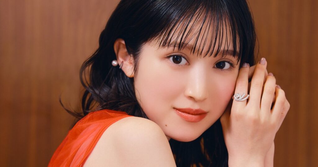 福本莉子　収入源