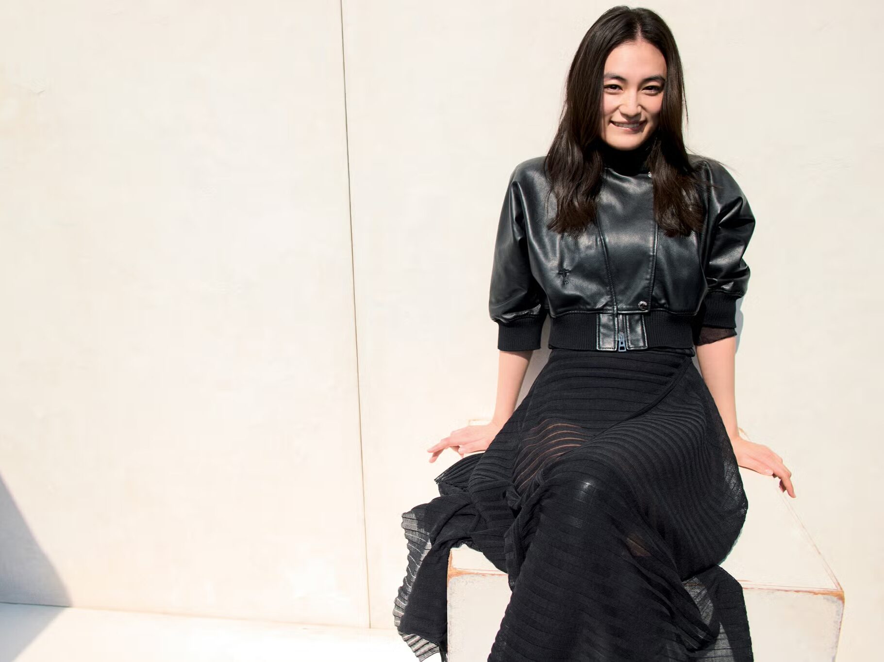 八木莉可子　収入源