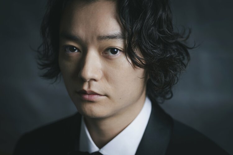 染谷将太　収入源