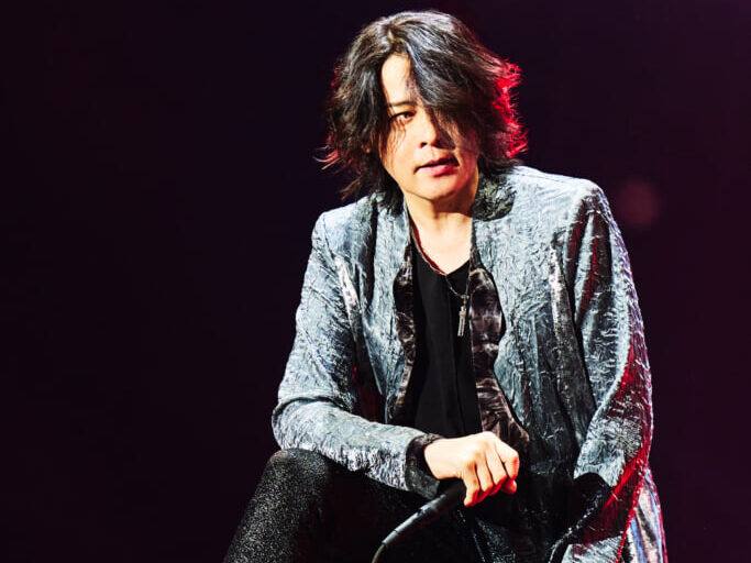 河村隆一　収入源