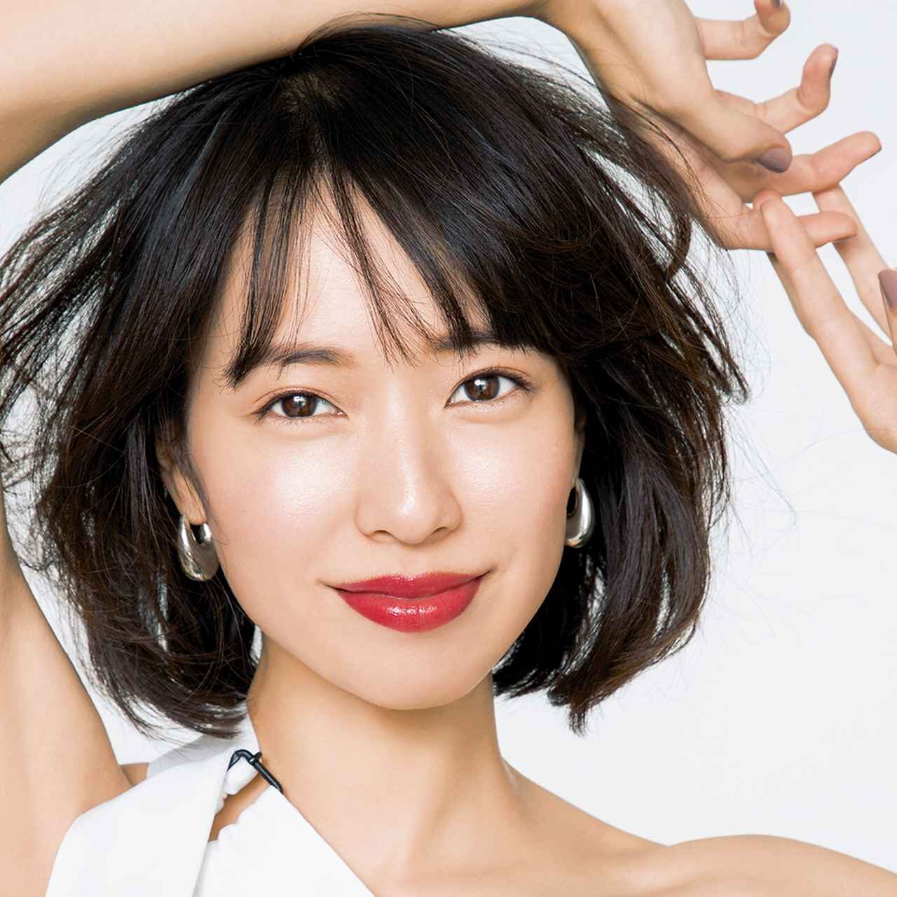 戸田恵梨香　収入源