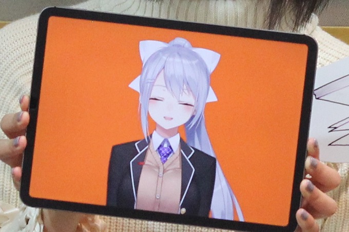 樋口楓　収入源