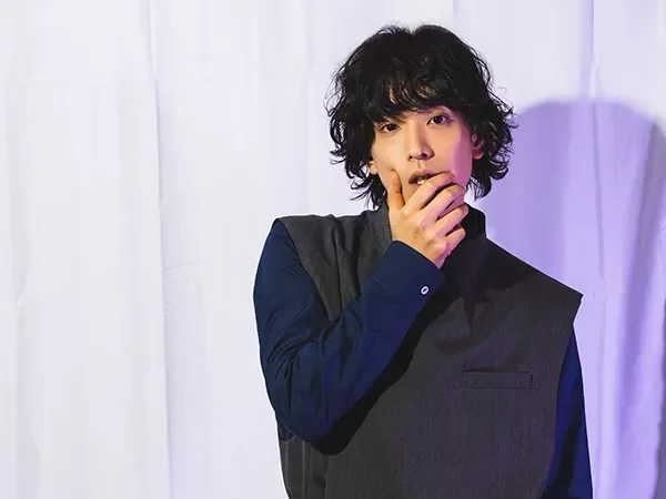 黒羽麻璃央　資産