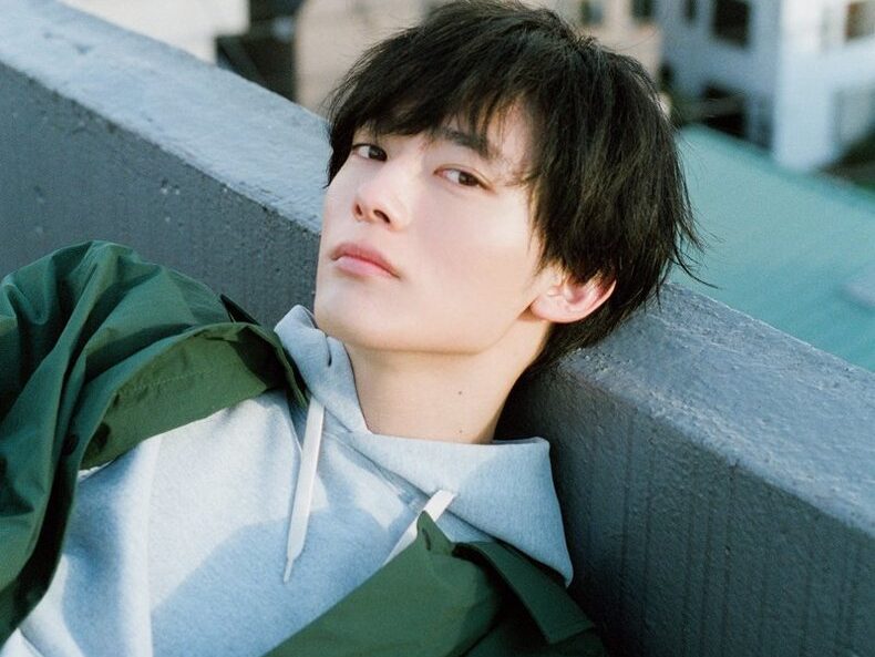 櫻井海音　収入源