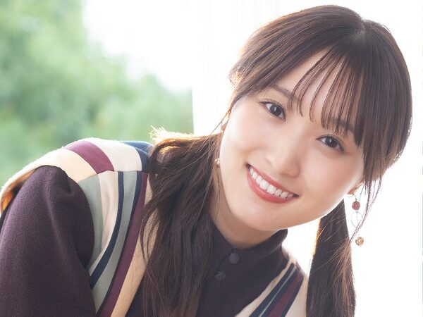 菅井友香　収入源