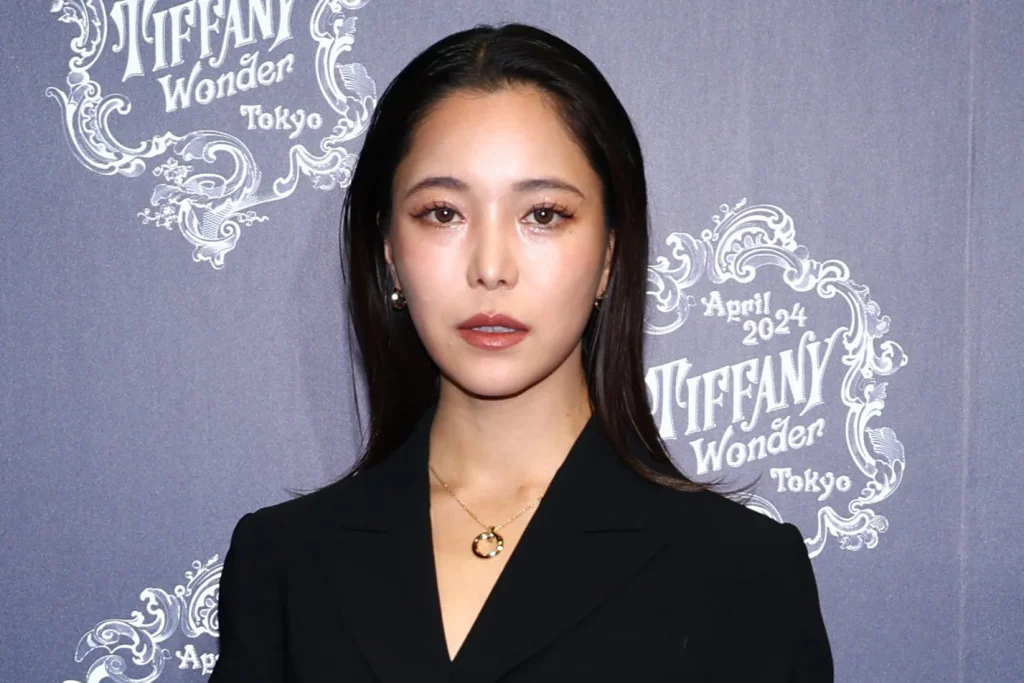 高梨沙羅　収入源