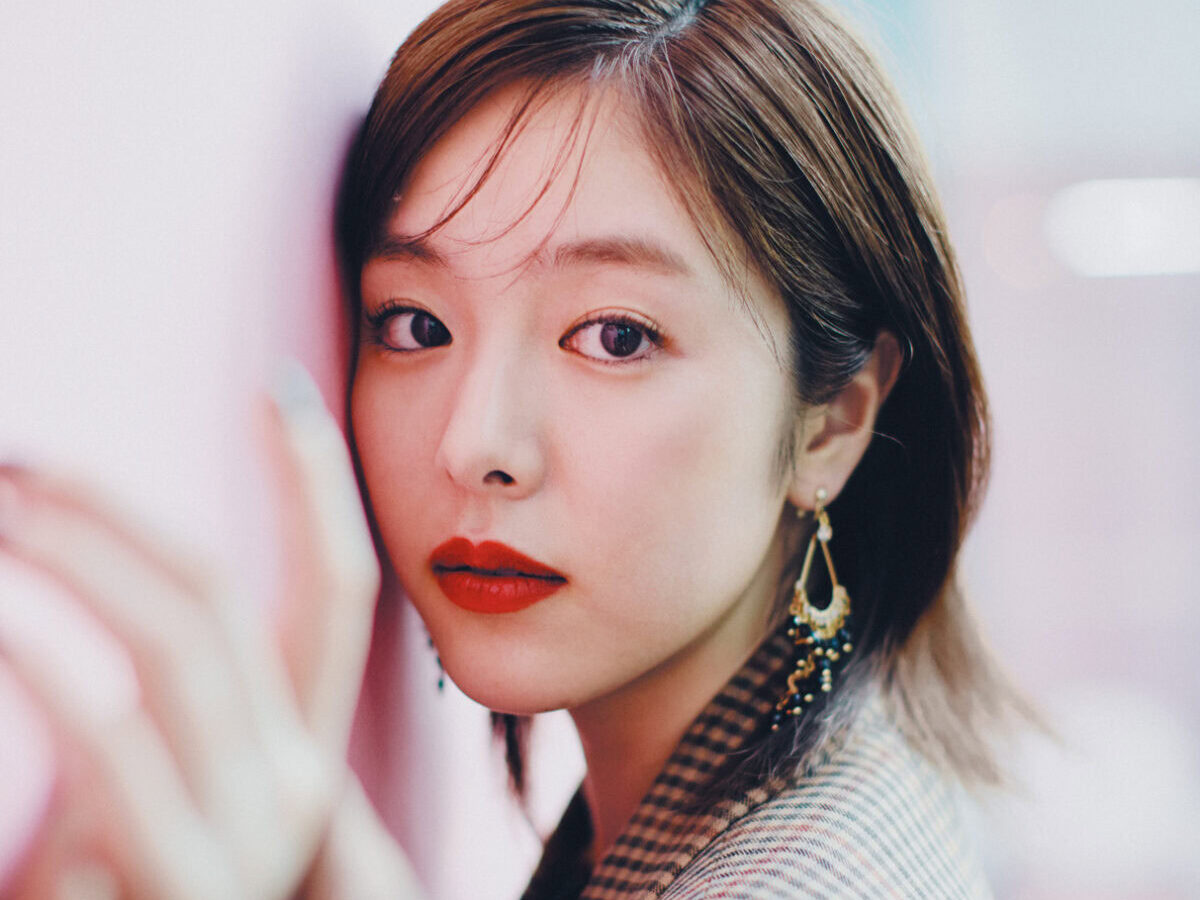 唐田えりか　収入源