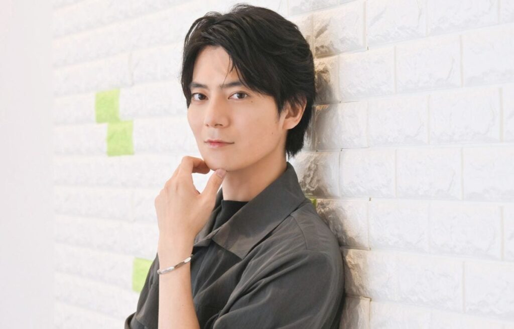 西山潤　収入源