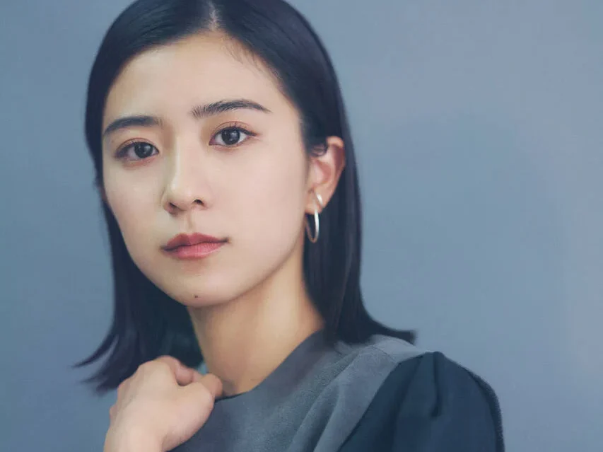 黒島結菜　収入源