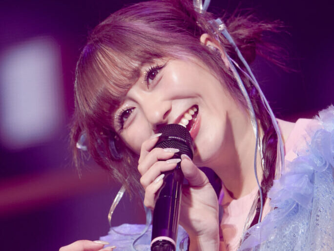 佐々木彩夏　収入源