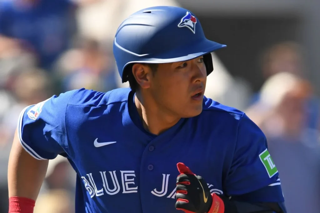 岡本和真　収入源