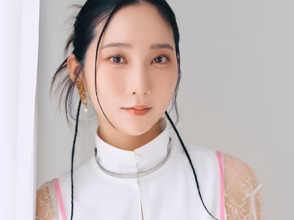 ファーストサマーウイカ　収入源