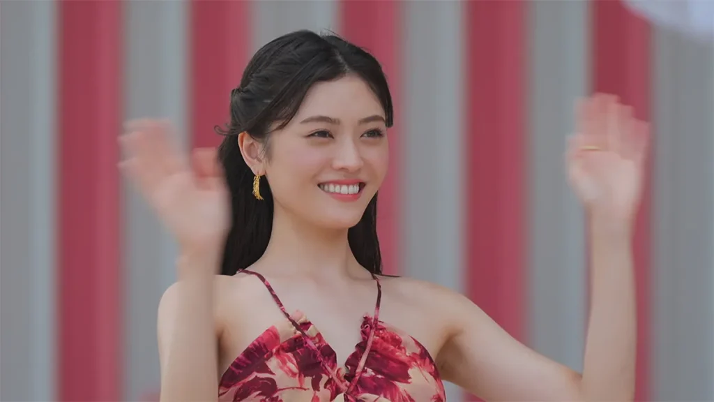 平松里菜　収入源