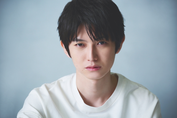 本郷奏多　収入源