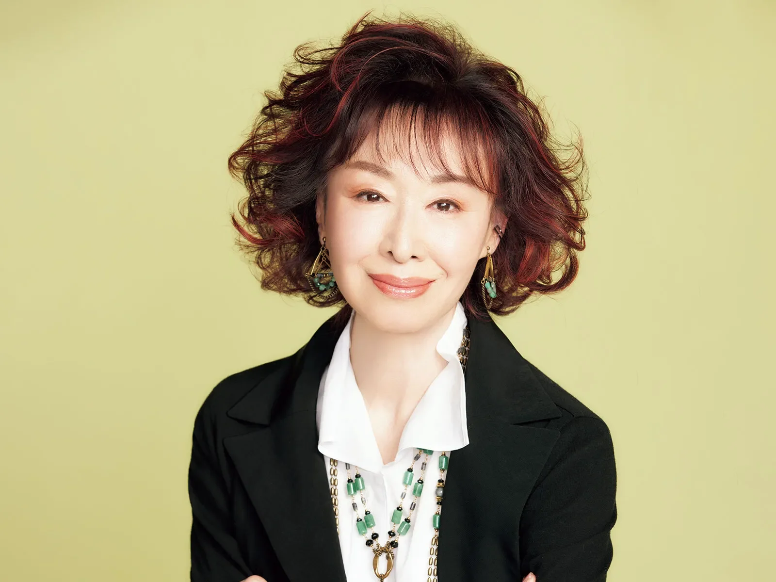 三田佳子　収入源