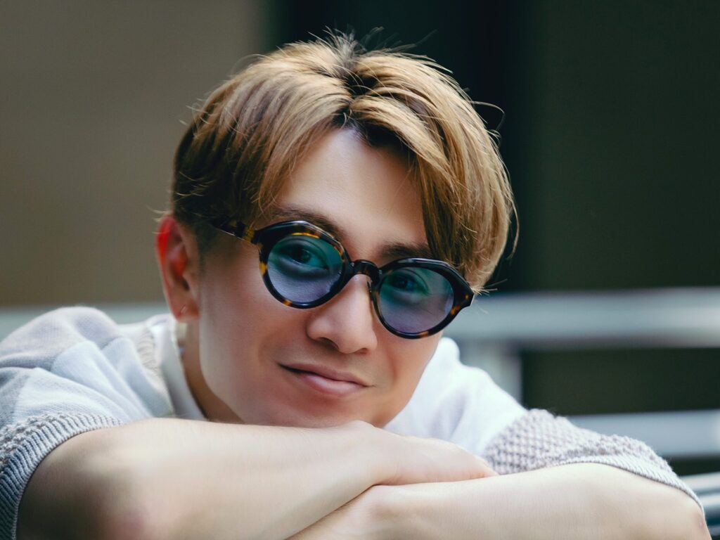 安田章大　収入源